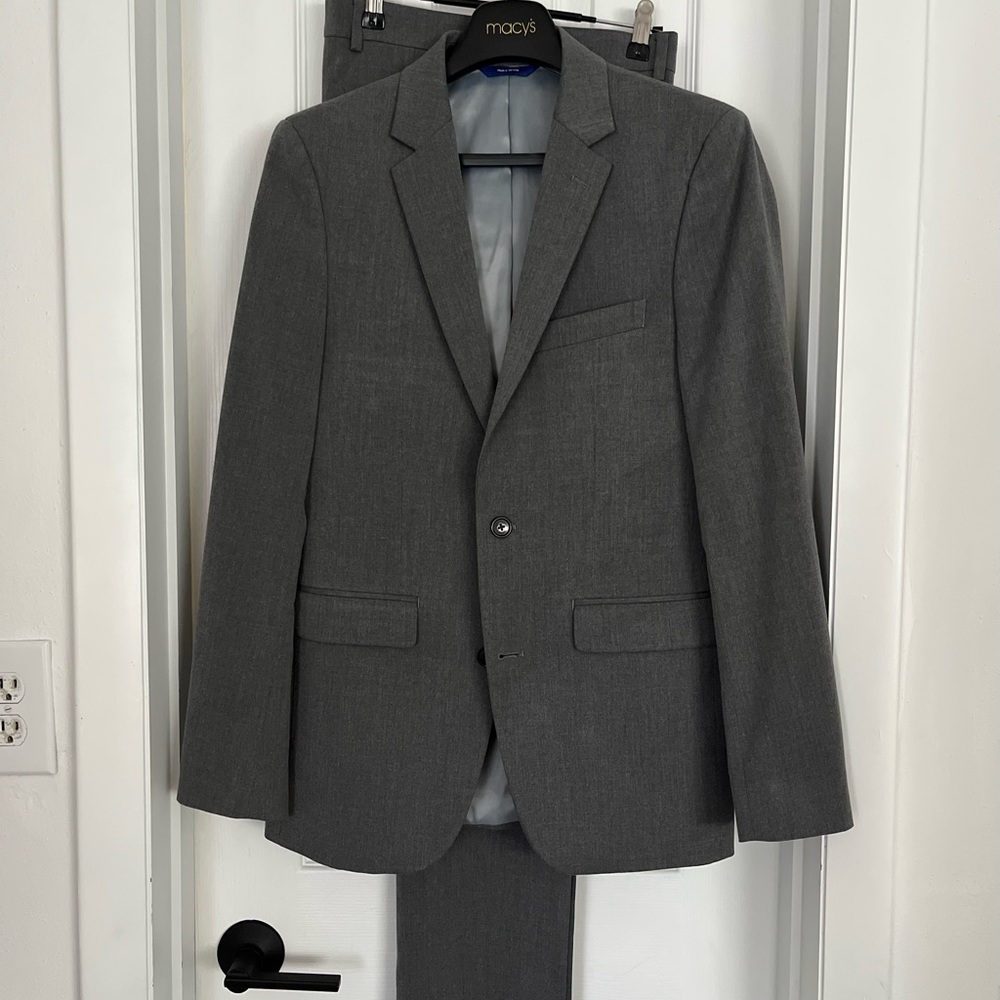 Apt.9 Mens suit, extra slim fit, premier flex. Jacket 36R, pants 30x32, charcoal